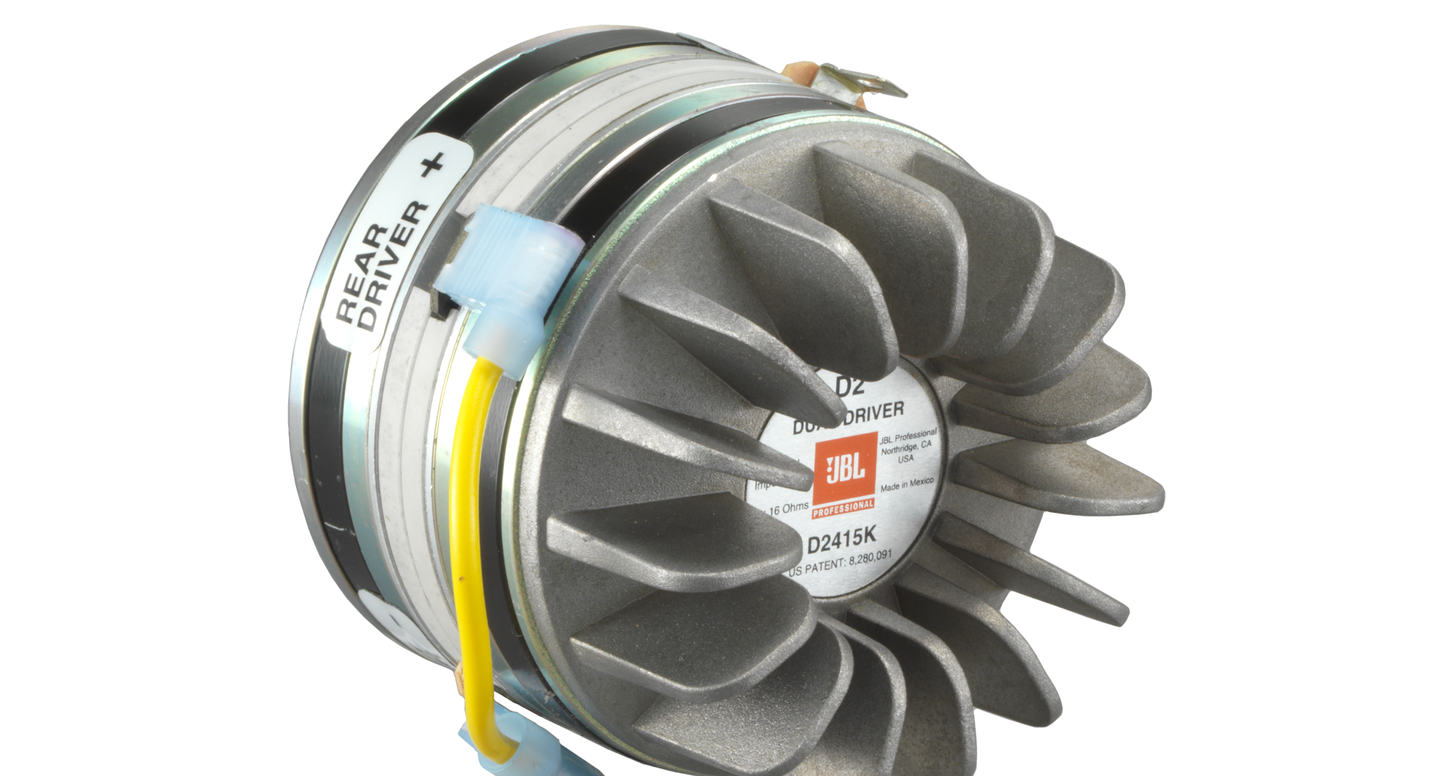 Patented D2415K 1.5-inch (38mm) Dual diaphragm, Dual Motor Compression Driver